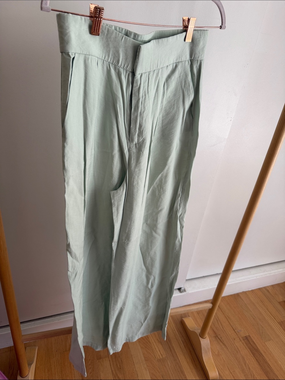Zara Straight Leg Pants in Sage Green